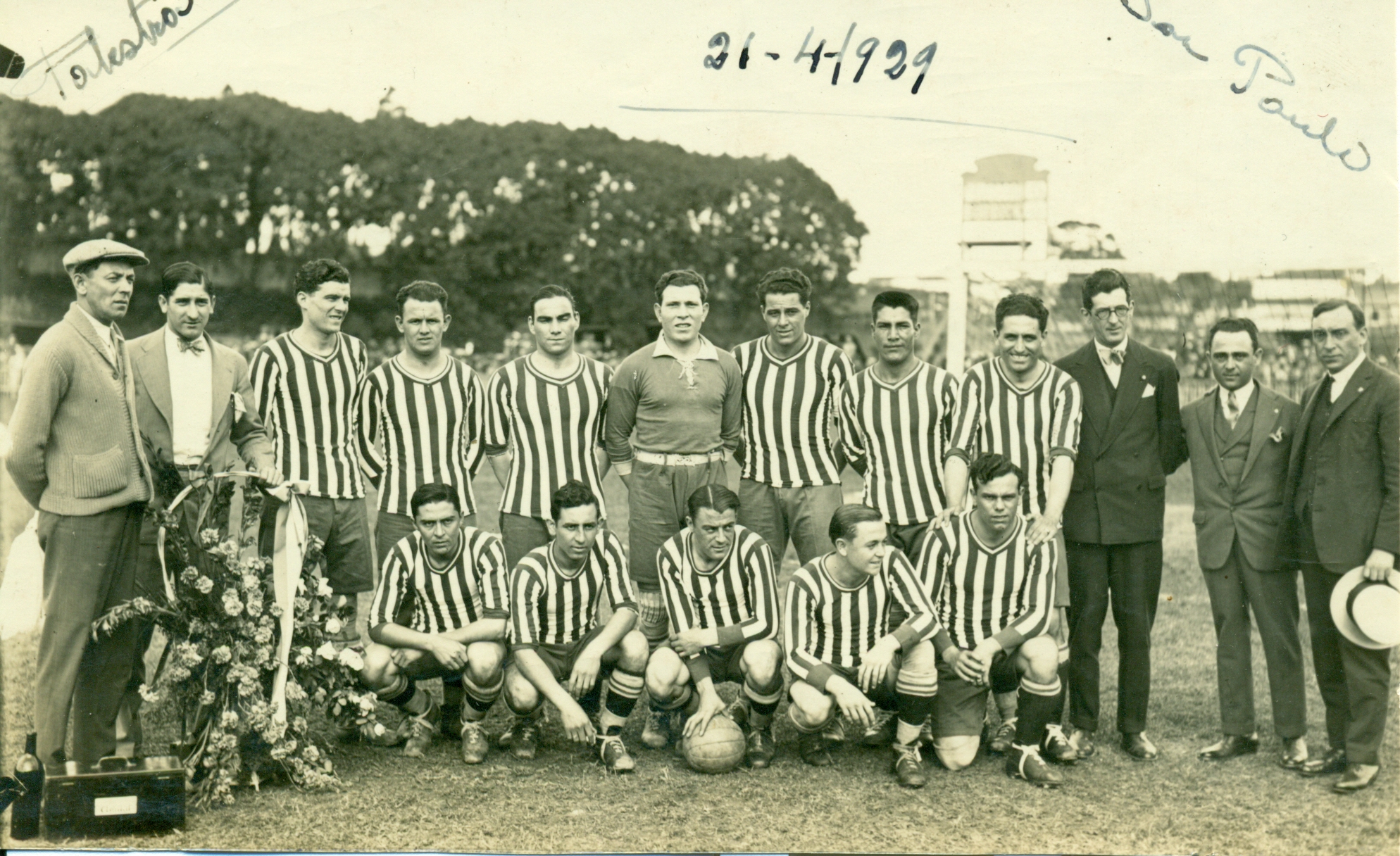Plantel de Sportivo Barracas en San Pablo